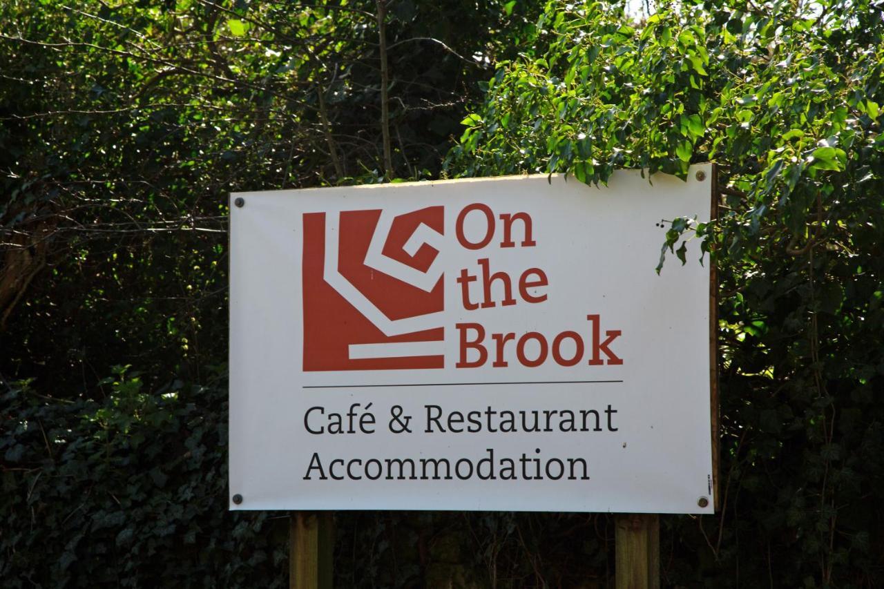 Villa On The Brook Bruton Exterior foto